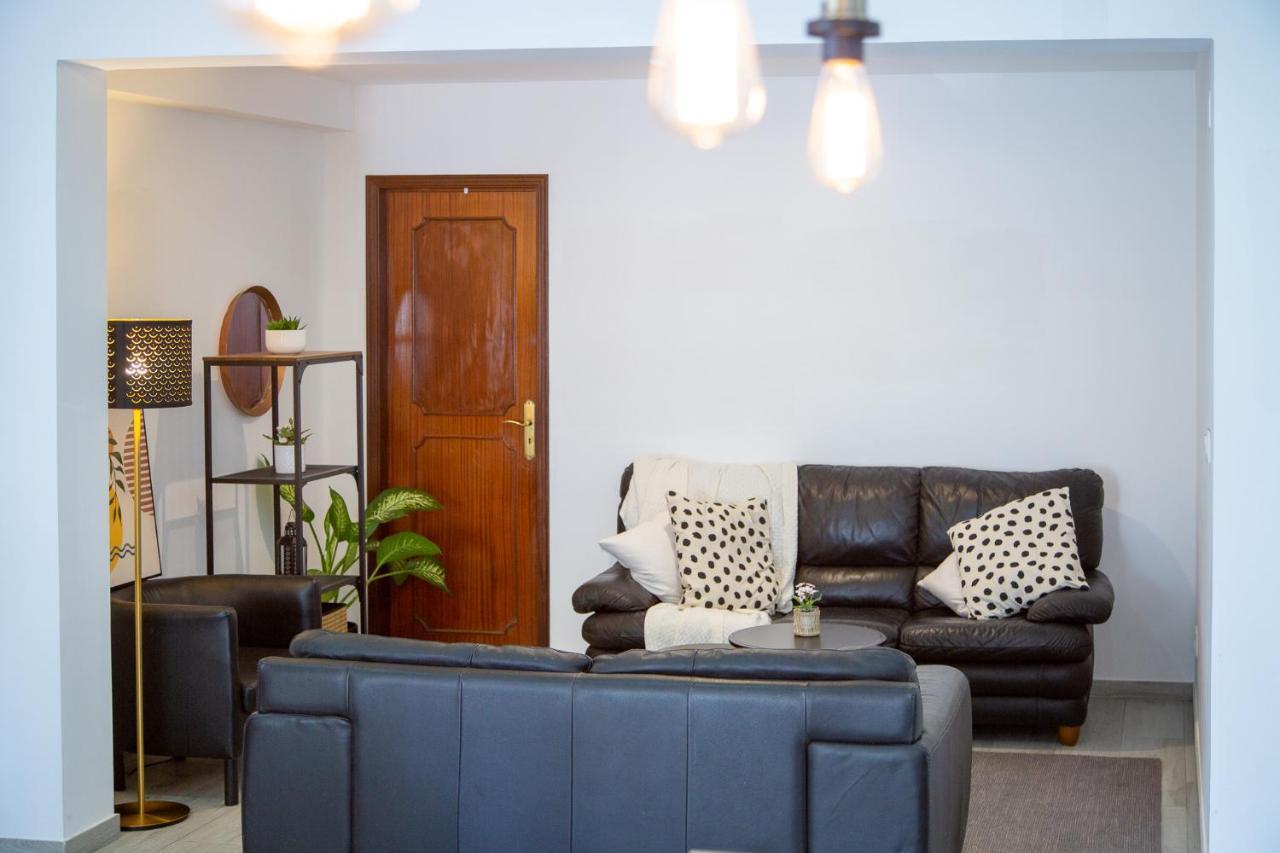 Cozy Room In Cascais City With Full Kitchen 5 Minutes From The Beach ภายนอก รูปภาพ