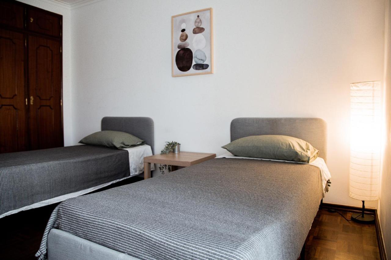 Cozy Room In Cascais City With Full Kitchen 5 Minutes From The Beach ภายนอก รูปภาพ